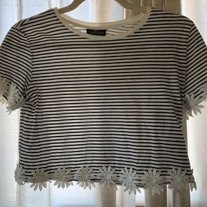 Crop top floral ends stripped shirt